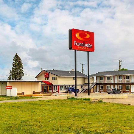 Econo Lodge Inn & Suites Pincher Creek Extérieur photo